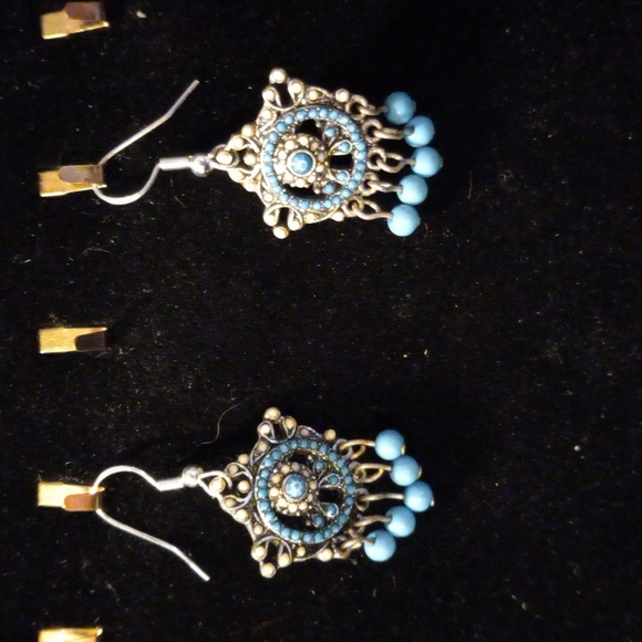 Beautiful turquoise color beads all over these earrings. Give off Navajo vibe. - Picture 2 of 3